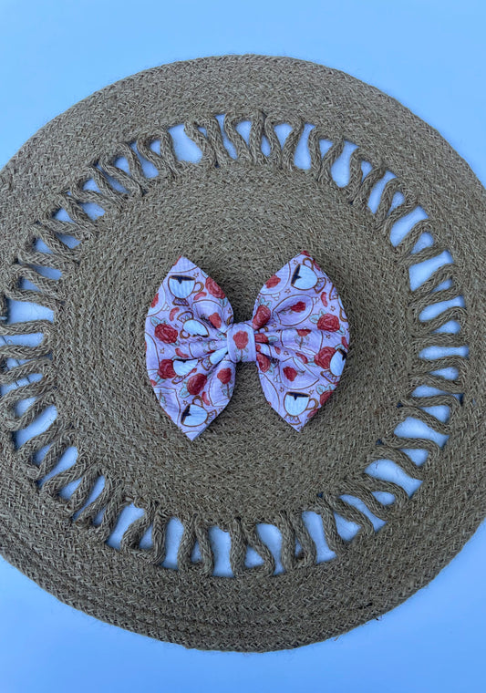 Red rose’s and tea cup